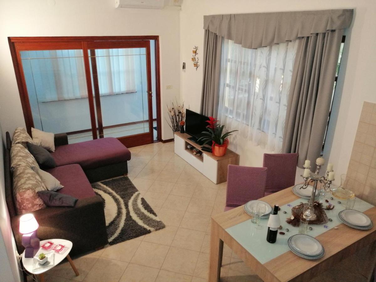 T&D Apartmani Pula Exterior photo