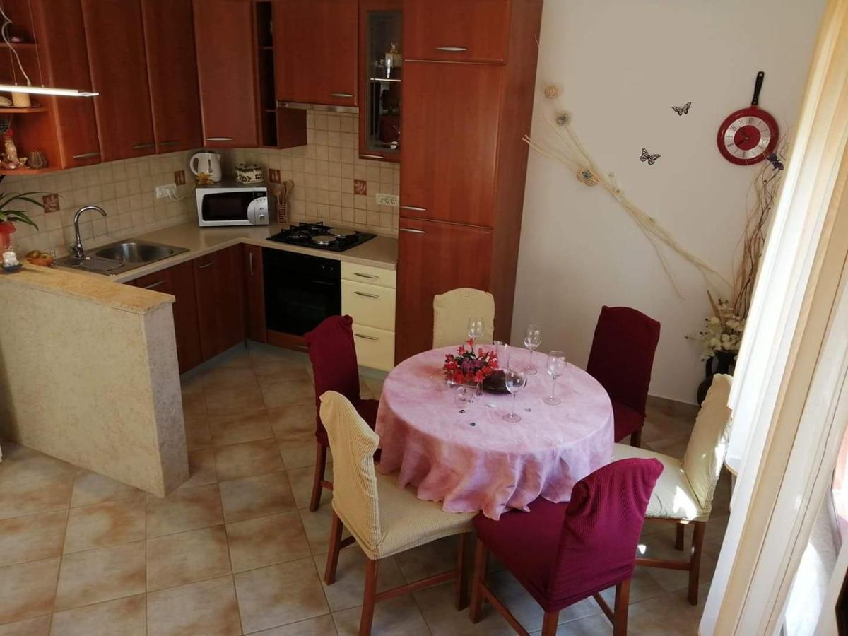 T&D Apartmani Pula Exterior photo