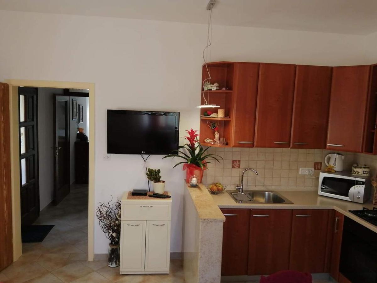 T&D Apartmani Pula Exterior photo