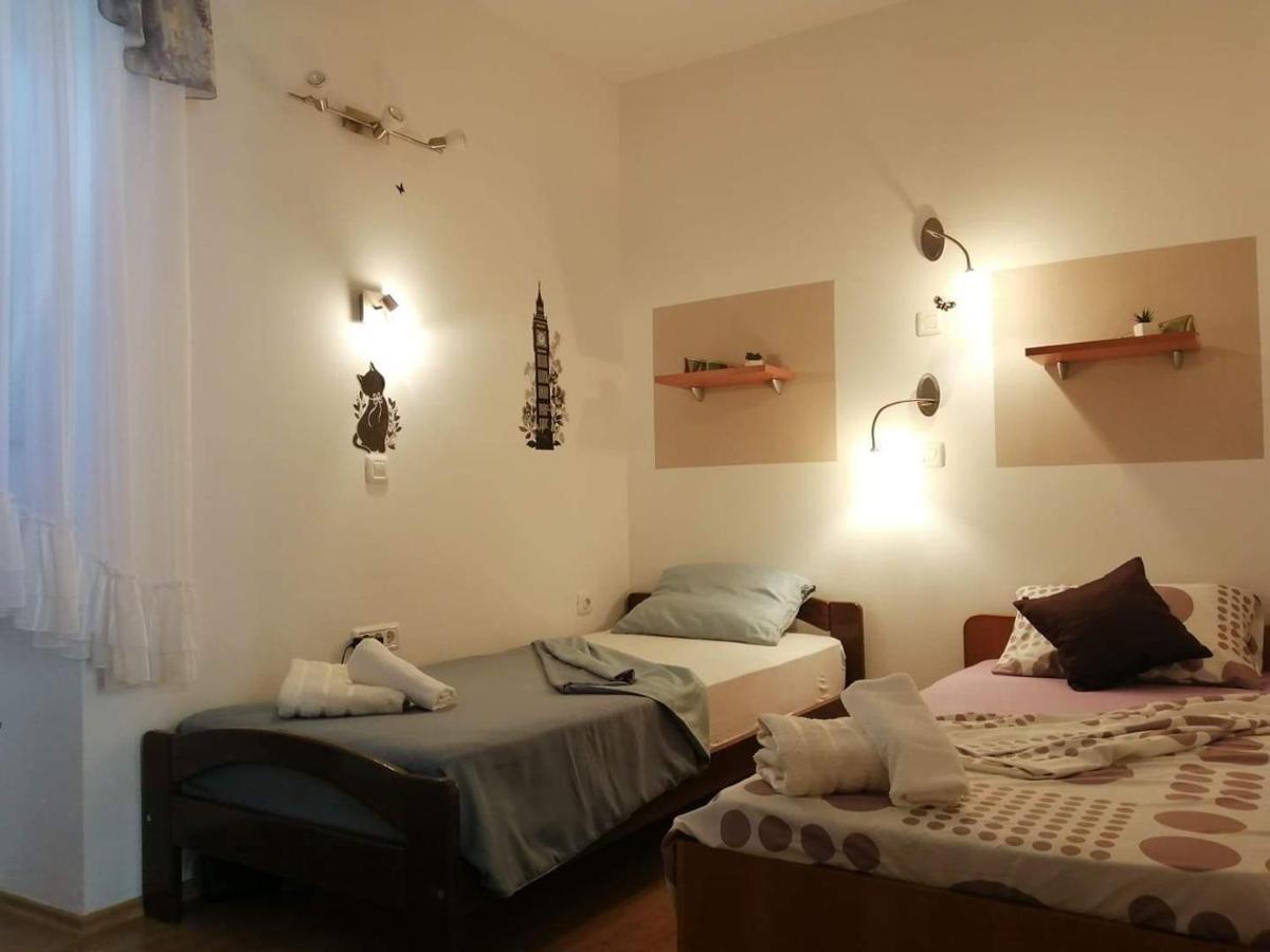T&D Apartmani Pula Exterior photo